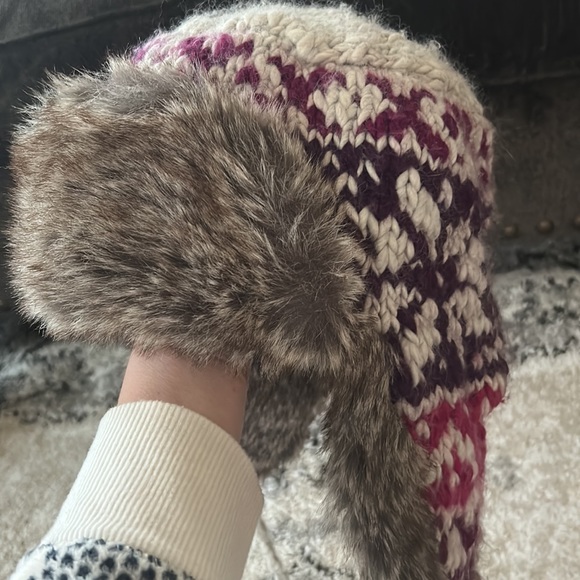 American Eagle fur lined trapper hat - Picture 3 of 3